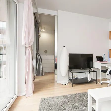 Main Trainstation One Bedroom Ac P4you Pl Cracovia